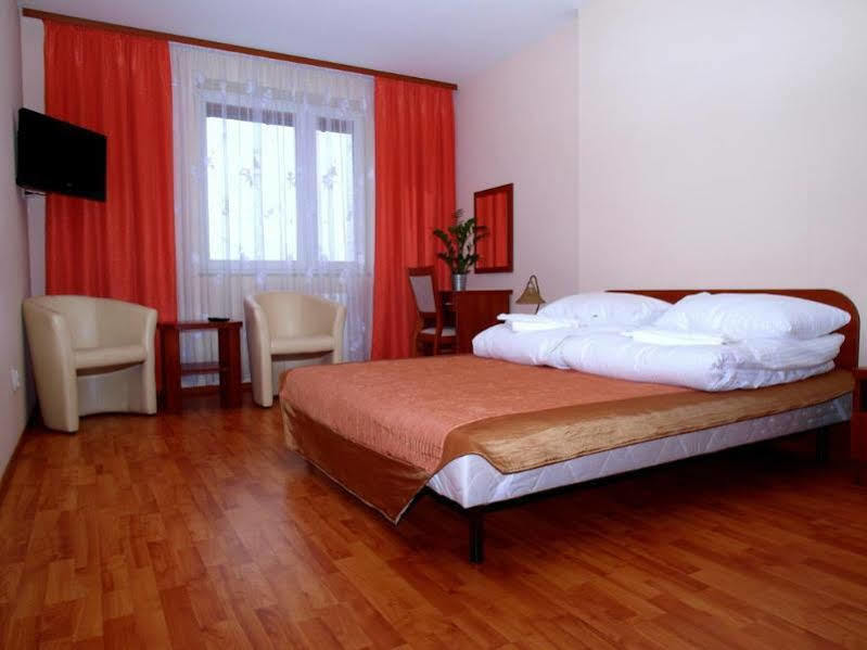 Aparthotel Osrodek Scsk Optima Cracovia Exterior foto